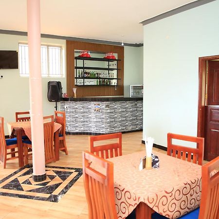 Westway Luxury Suites Mbarara Εξωτερικό φωτογραφία