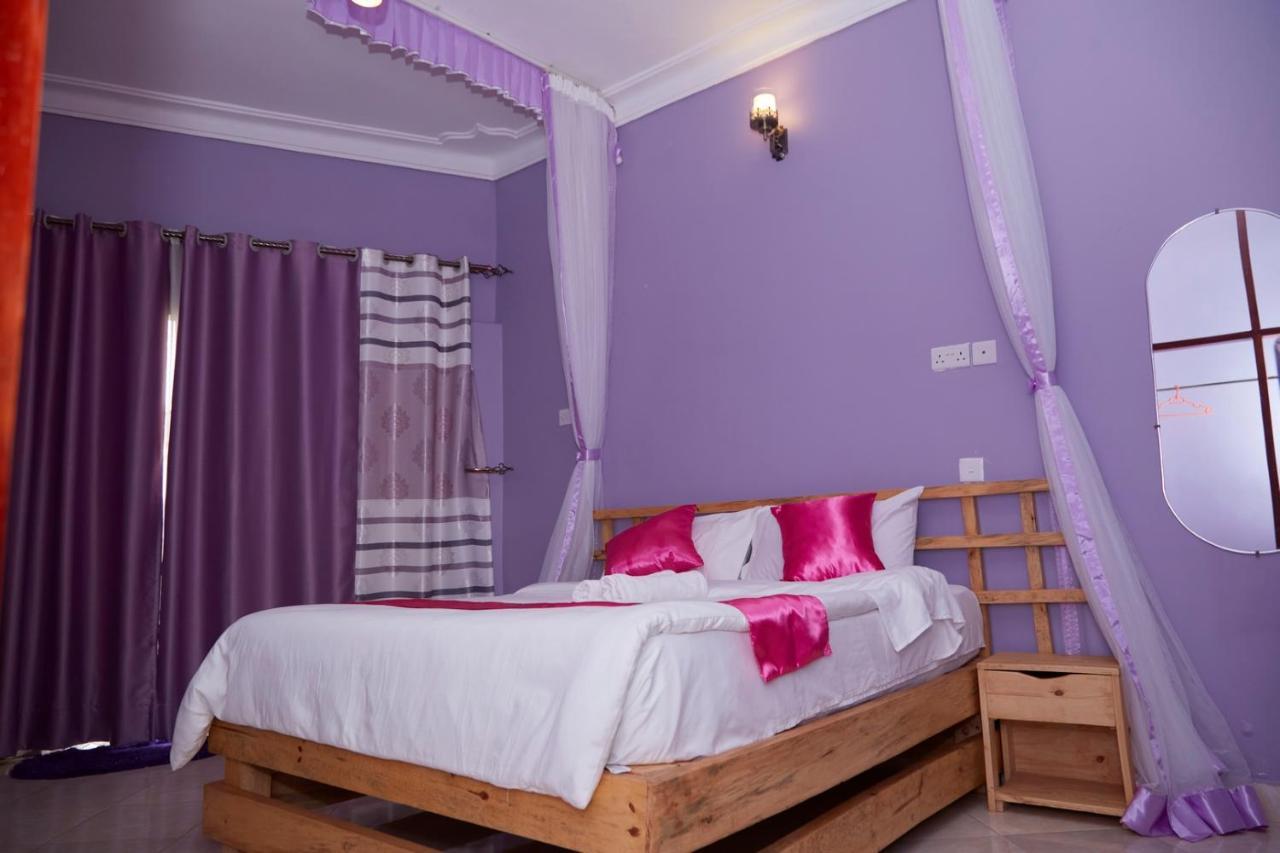 Westway Luxury Suites Mbarara Εξωτερικό φωτογραφία