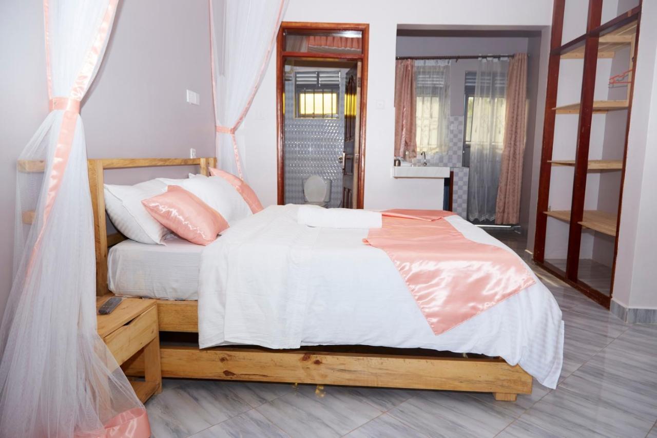 Westway Luxury Suites Mbarara Εξωτερικό φωτογραφία