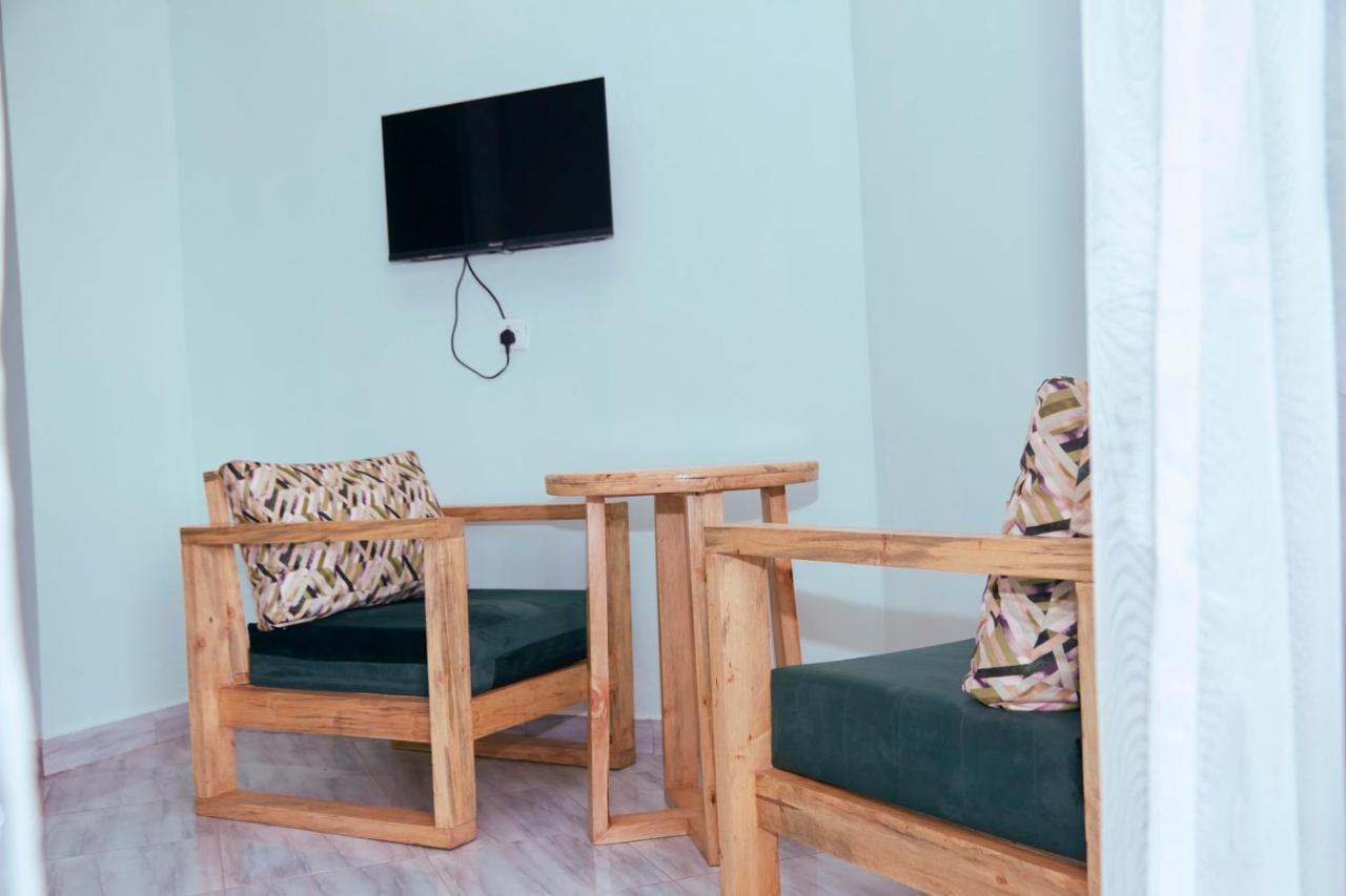 Westway Luxury Suites Mbarara Εξωτερικό φωτογραφία