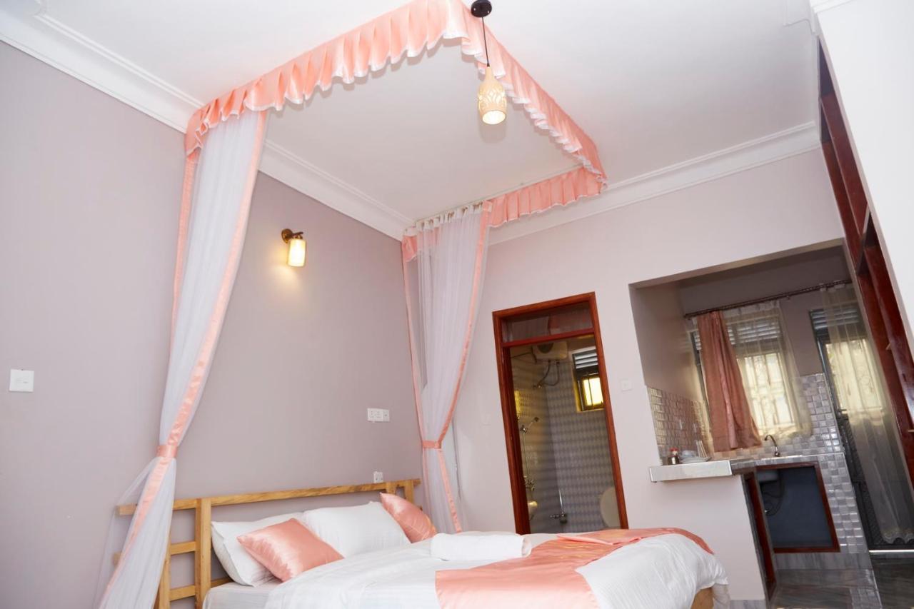 Westway Luxury Suites Mbarara Εξωτερικό φωτογραφία