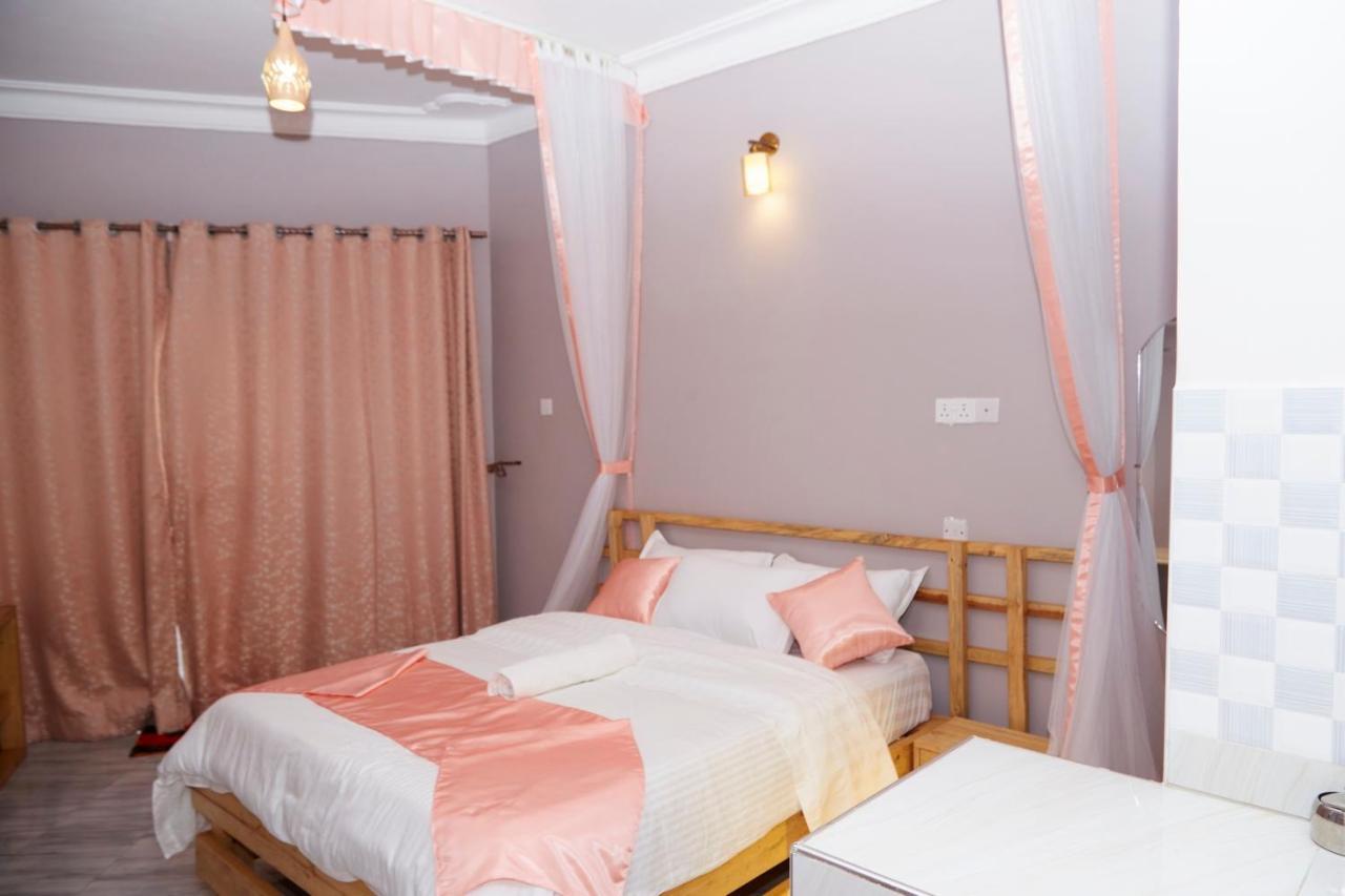 Westway Luxury Suites Mbarara Εξωτερικό φωτογραφία